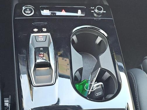 2025 Audi Q6 e-tron Prestige