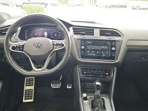 2022 Volkswagen Tiguan 2.0T SEL R-Line 4MOTION
