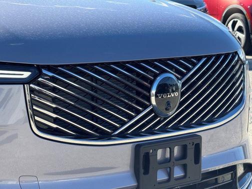 2026 Volvo XC90 Plug-In Hybrid T8 Plus