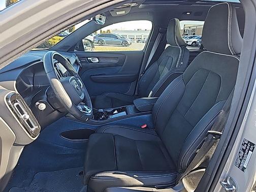 2023 Volvo XC40 Recharge Pure Electric Ultimate