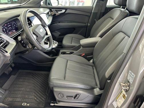 2024 Audi Q4 e-tron Premium Plus