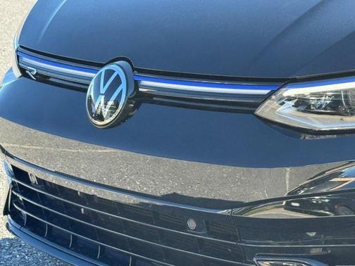 2024 Volkswagen Golf R 2.0T DSG