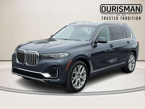 Arctic Gray Metallic 2022 BMW X7 xDrive40i