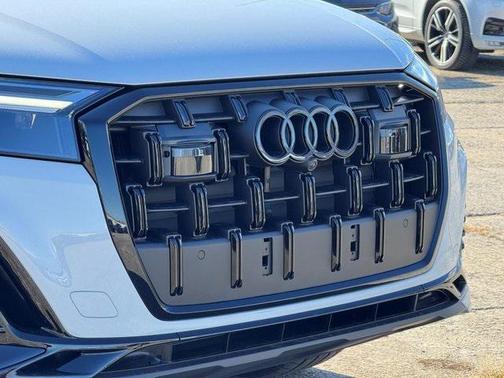 2026 Audi Q7 55 Premium Plus