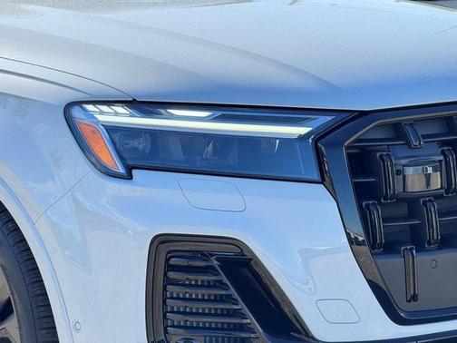 2026 Audi Q7 55 Premium Plus