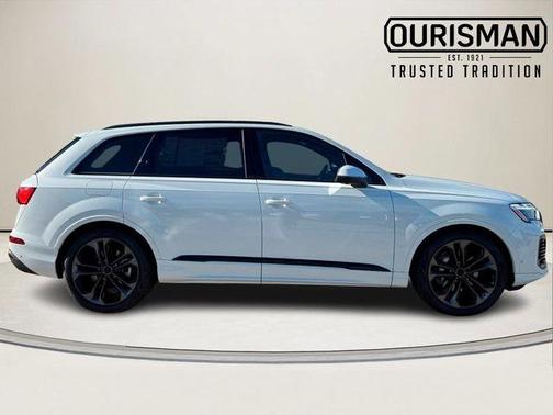 2026 Audi Q7 55 Premium Plus