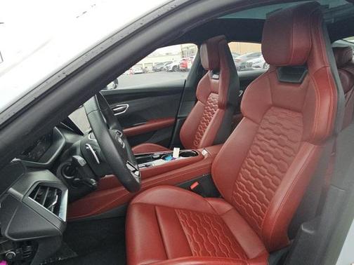 2023 Audi e-tron GT Prestige