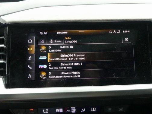 2022 Audi e-tron Premium Plus
