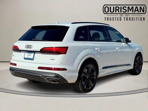 2025 Audi Q7 55 Prestige