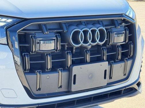 2025 Audi Q7 55 Prestige