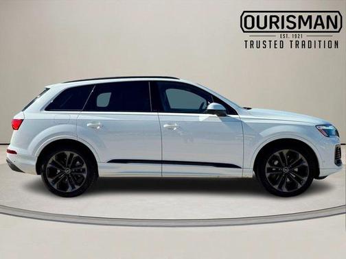 2025 Audi Q7 55 Prestige
