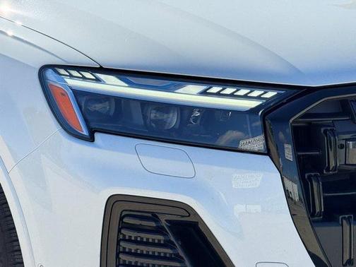 2025 Audi Q7 55 Prestige