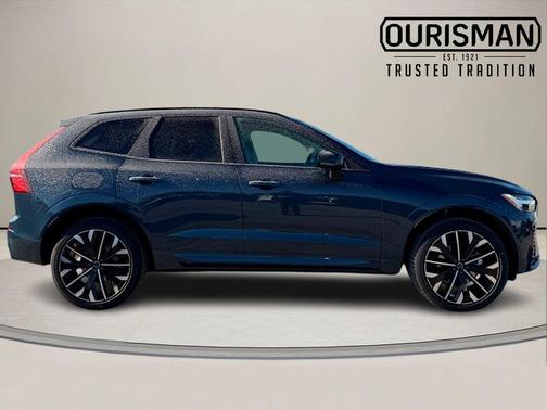 2026 Volvo XC60 B5 Ultra