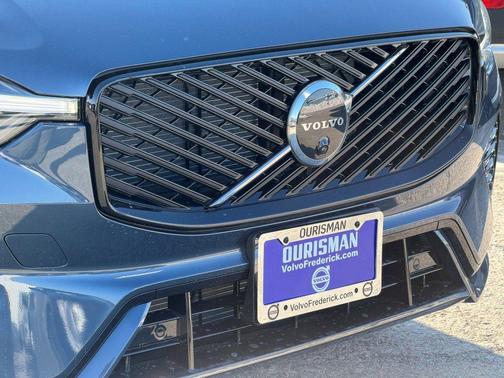 2026 Volvo XC60 B5 Ultra