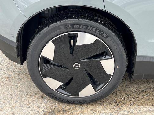 2026 Volvo EX30 Twin Motor Performance Ultra