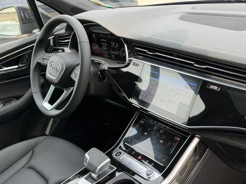 Mythos Black Metallic 2026 Audi Q7 55 Premium Plus
