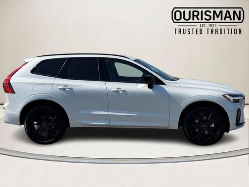 Crystal White 2026 Volvo XC60 B5 Ultra Black Edition