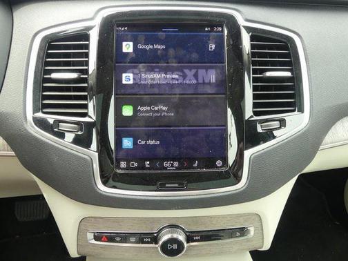 2024 Volvo XC90 Recharge Plug-In Hybrid T8 Plus 6 Passenger