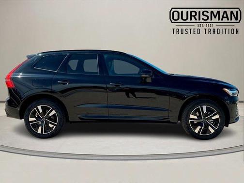 2026 Volvo XC60 B5 Plus