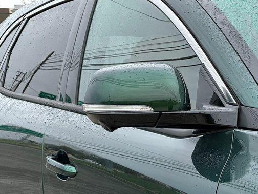 2025 VinFast VF 8 Plus