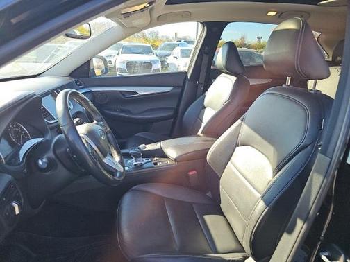 2020 INFINITI QX50 LUXE