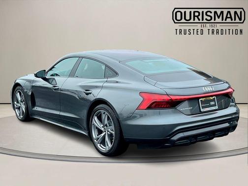 2023 Audi e-tron GT Premium Plus