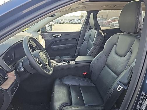 Denim Blue Metallic 2023 Volvo XC60 B5 Ultimate Dark Theme