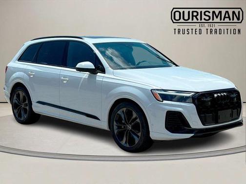 2025 Audi Q7 55 Premium Plus