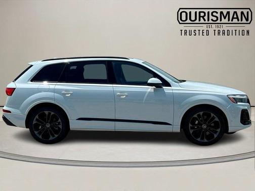 2025 Audi Q7 55 Premium Plus