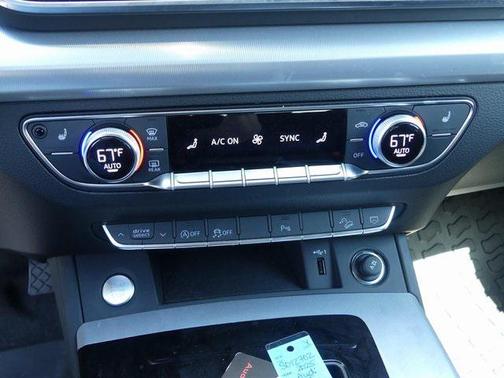 2025 Audi Q5 45 S line Premium