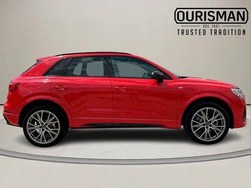 2025 Audi Q3 Premium 45 TFSI S line quattro Tiptronic
