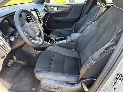 2023 Volvo C40 Recharge Pure Electric Ultimate