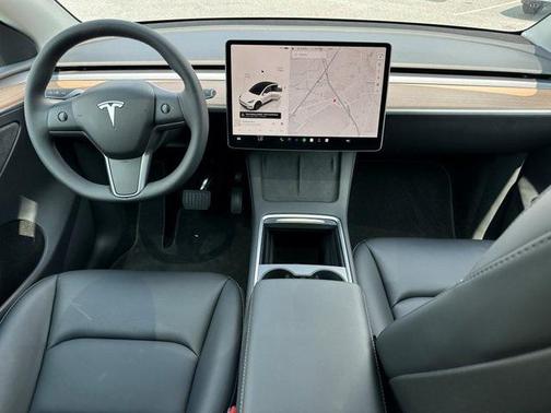 2025 Tesla Model Y Long Range