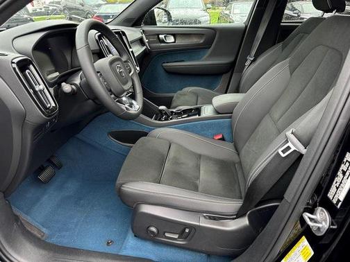 2022 Volvo C40 Recharge Pure Electric Ultimate