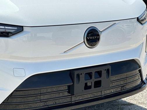 2025 Volvo EX90 Twin Motor Plus