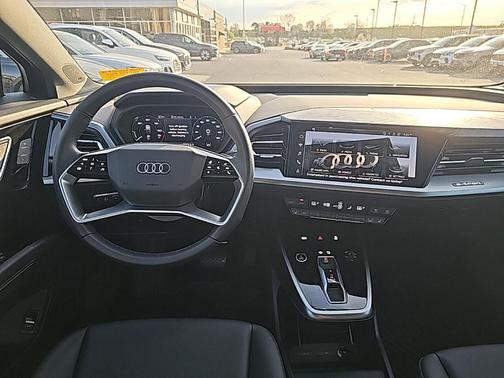 Navarra Blue Metallic 2025 Audi Q4 e-tron Premium Plus