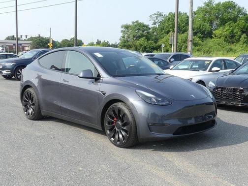 2023 Tesla Model Y Performance