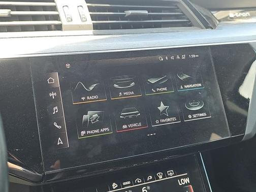 2021 Audi e-tron Prestige