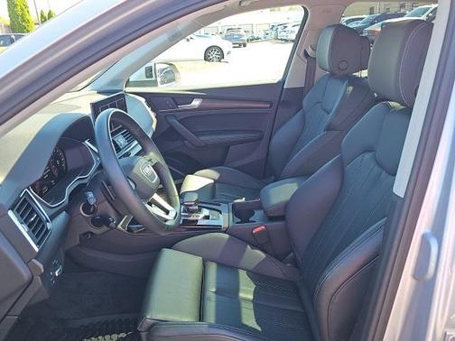 2025 Audi Q5 45 S line Premium Plus