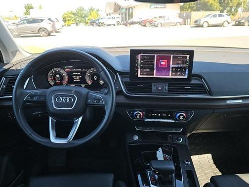 2025 Audi Q5 45 S line Premium Plus