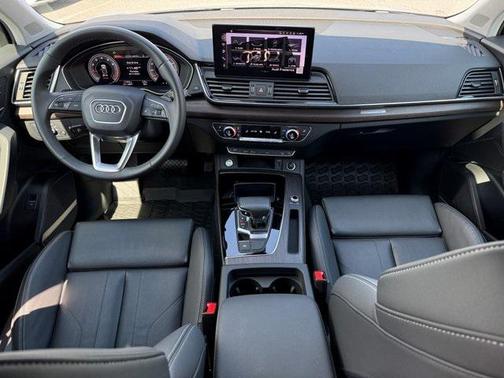 2025 Audi Q5 45 S line Premium Plus