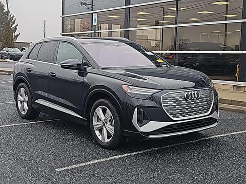2024 Audi Q4 e-tron Prestige