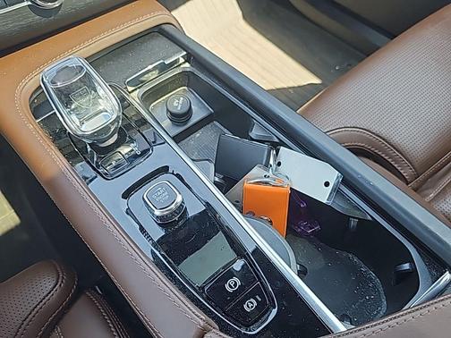 Bright Dusk Metallic 2023 Volvo XC90 Ultimate