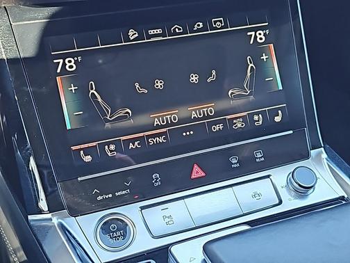 2021 Audi e-tron Premium Plus