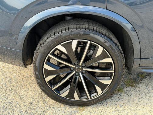 Denim Blue Metallic 2026 Volvo XC90 B6 Plus 7-Seater