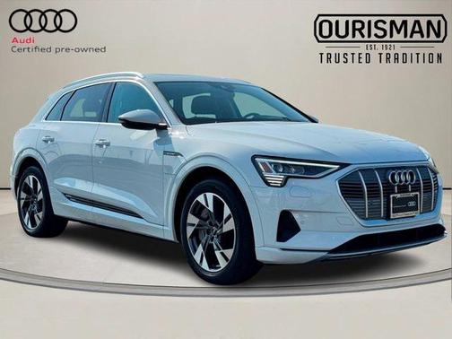 2022 Audi e-tron Premium