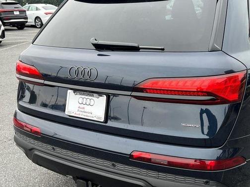 2026 Audi Q7 45 Premium