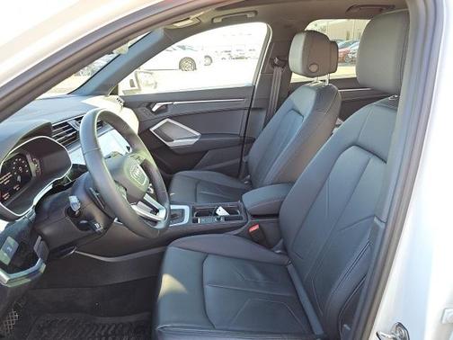 2025 Audi Q3 Premium Plus