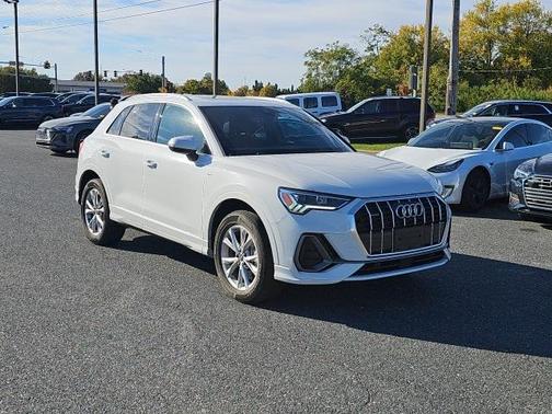 2025 Audi Q3 Premium Plus