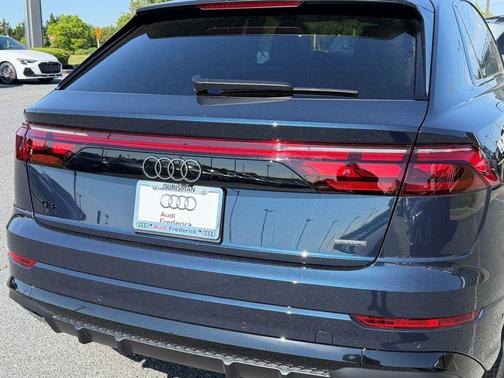 Waitomo Blue Metallic 2026 Audi Q8 55 Prestige